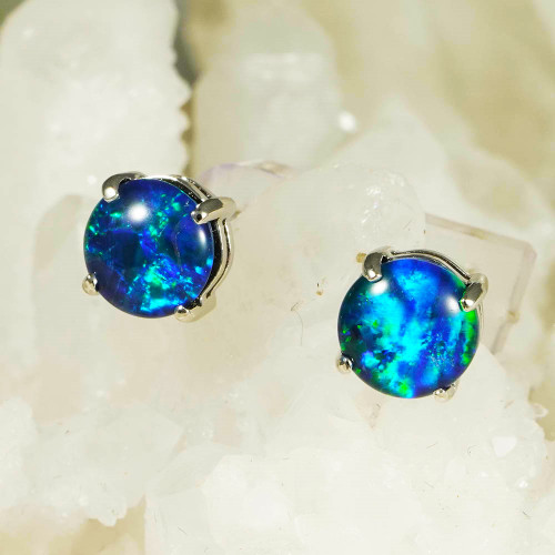   A FEATHERED DAZZLE STERLING SILVER AUSTRALIAN OPAL STUD EARRINGS