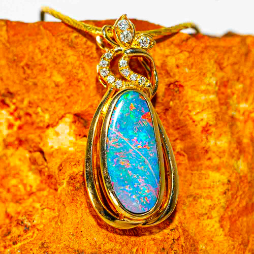* A PASSIONATE ROMANCE 14KT GOLD & DIAMOND AUSTRALIAN OPAL NECKLACE
