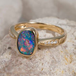  *    A   STELLAR REFLECTION 14KT YELLOW GOLD & DIAMOND AUSTRALIAN OPAL RING