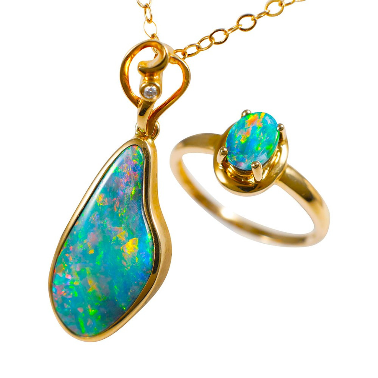 AIRE 14KT GOLD OPAL SET